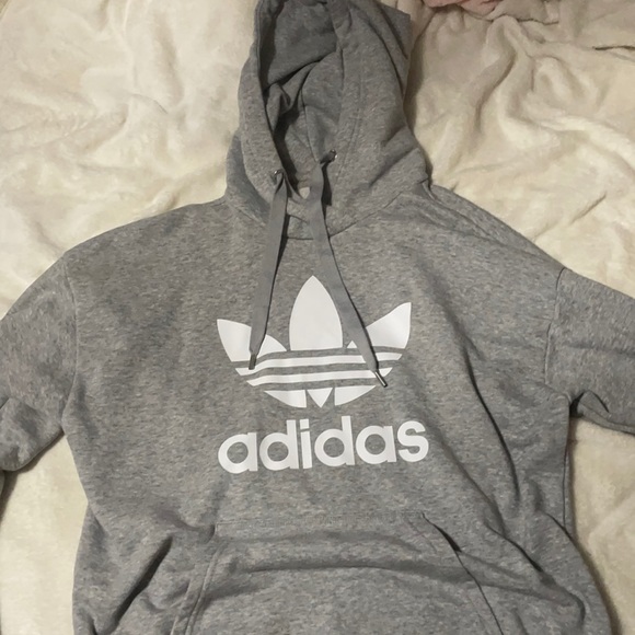 Small fits oversized women’s adidas hoodie - Picture 1 of 1